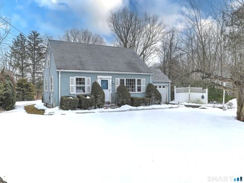 8 Meadow Circle Rd, Branford, CT, 06405-3109 | Card Image