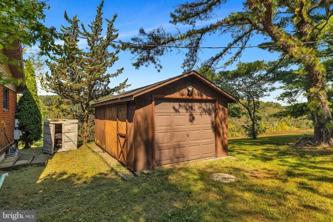 90 Chee St, House other with 3 bedrooms, 2 bathrooms and null parking in BARNESVILLE PA | Image 7
