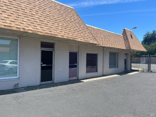 998 Broadway St, Vallejo, CA, 94590-3223 | Card Image