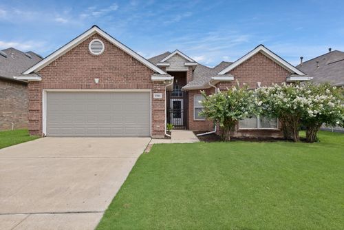 6944 Stockton Dr, Fort Worth, TX, 76132-5038 | Card Image