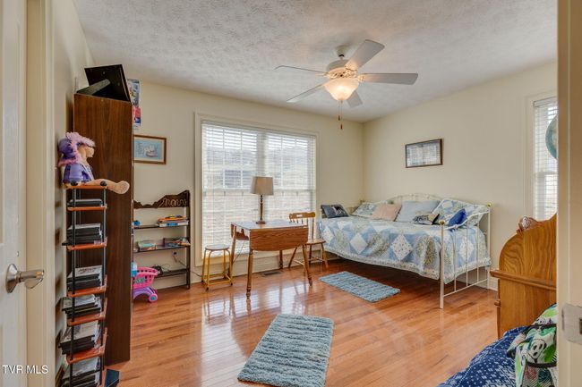 20413 - 20413 Turfway Ln, Condo with 2 bedrooms, 2 bathrooms and null parking in Abingdon VA | Image 12