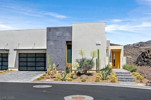 692 Scenic Cliff Dr, Henderson, NV, 89012-7316 | Card Image