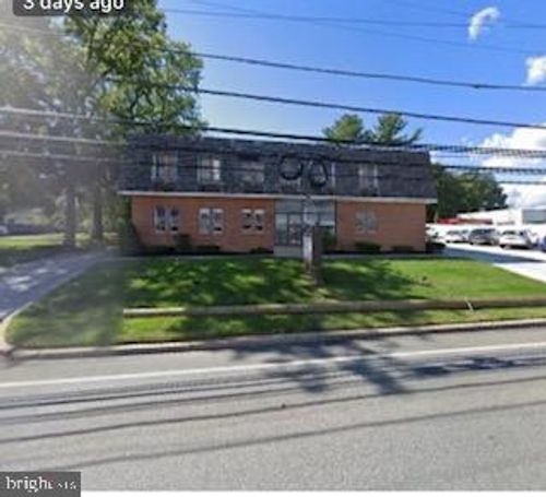 1990 Sproul Rd, BROOMALL, PA, 19008-3403 | Card Image