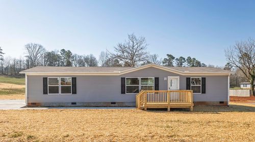 166 Meadow Lawn Dr, Englewood, TN, 37329-2201 | Card Image
