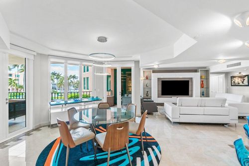 apt-343-140 Se 5th Ave, Boca Raton, FL, 33432-5054 | Card Image