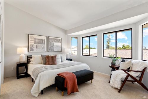 9 Village Ct, San Rafael, CA, 94903-4266 | Card Image