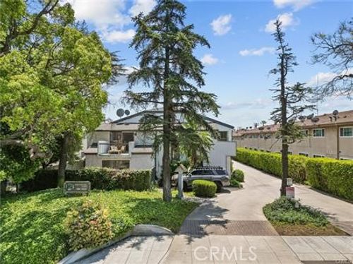 d-996 W Huntington, Arcadia, CA, 91007 | Card Image