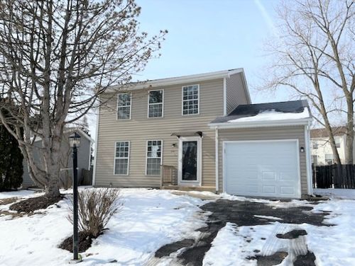 28 Chaucer Ln, Streamwood, IL, 60107-1074 | Card Image