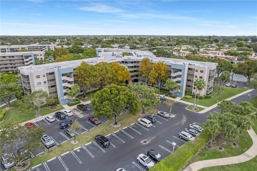 123-901 Colony Point Cir, Pembroke Pines, FL, 33026 | Card Image