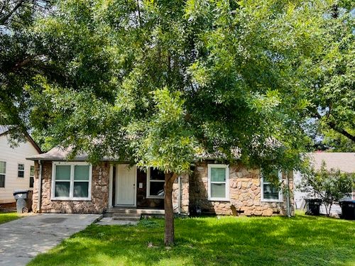 1924 Connally St, Waco, TX, 76711-2044 | Card Image