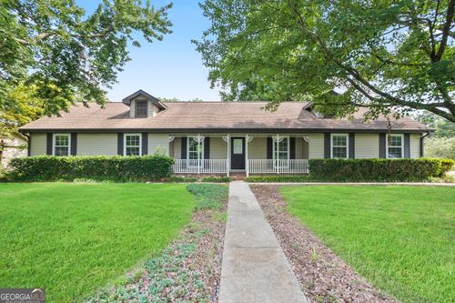 130 Foxfire Dr, Warner Robins, GA, 31093-2810 | Card Image