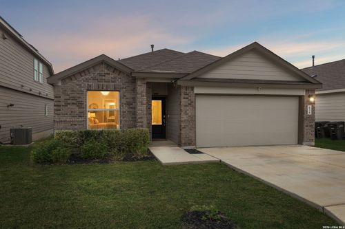 634 Bean Bnd, San Antonio, TX, 78221-4471 | Card Image