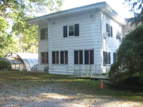 109 Webbs Hill Rd, Stamford, CT, 06903-4425 | Card Image