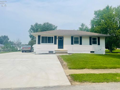 741 May St, Clyde, OH, 43410-1713 | Card Image