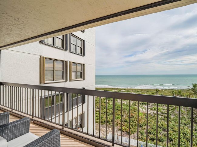 806 - 3100 N Highway A1a, Condo with 3 bedrooms, 2 bathrooms and null parking in Hutchinson Island FL | Image 51
