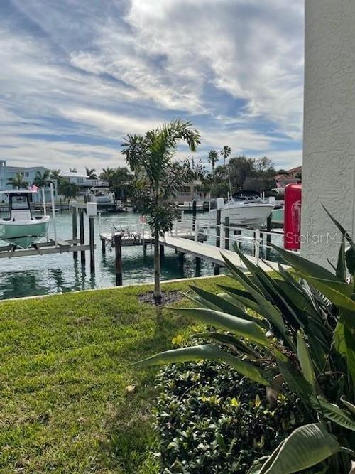 323 Madeira Cir, Tierra Verde, FL, 33715-1982 | Card Image