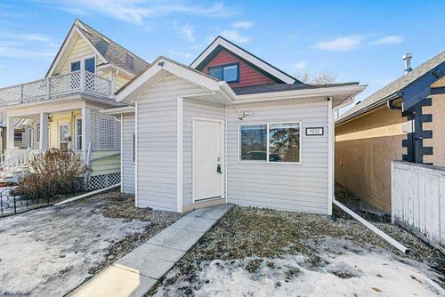 1931 7 Avenue Se, Home with 1 bedrooms, 1 bathrooms and 2 parking in Calgary AB | Card Image