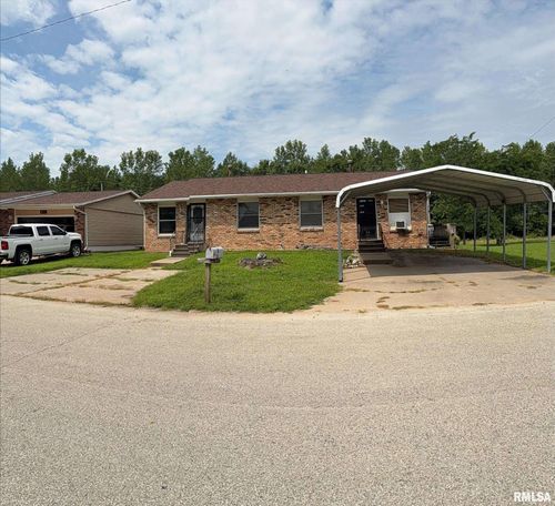 805 9th St, Colona, IL, 61241-9528 | Card Image