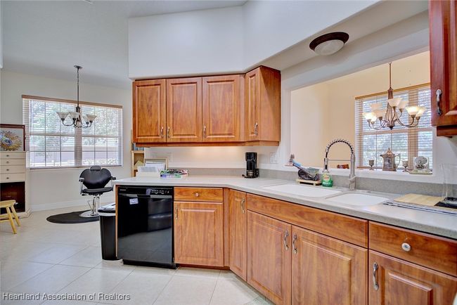 2920 Fairway Ln, House other with 3 bedrooms, 2 bathrooms and null parking in BOWLING GREEN FL | Image 10