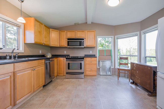 3643 254 St, House other with 10 bedrooms, 7 bathrooms and 20 parking in Aldergrove BC | Image 17