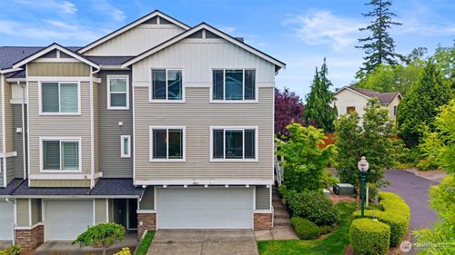 q8-15720 Manor Way, Lynnwood, WA, 98087-6255 | Card Image