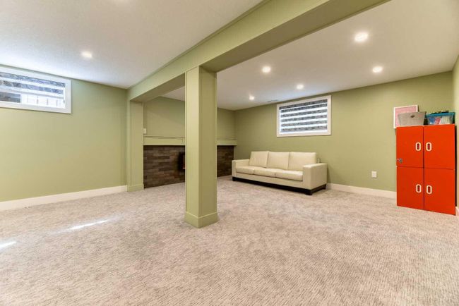 47 Haddock Road Sw, Home with 4 bedrooms, 3 bathrooms and 1 parking in Calgary AB | Image 21