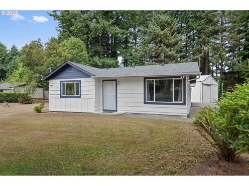 90821 Sanddollar Ln, Coos Bay, OR, 97420-7668 | Card Image