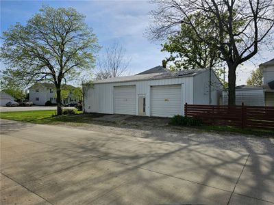 114 S Maple Street, Home with 0 bedrooms, 0 bathrooms and null parking in Effingham IL | Image 2