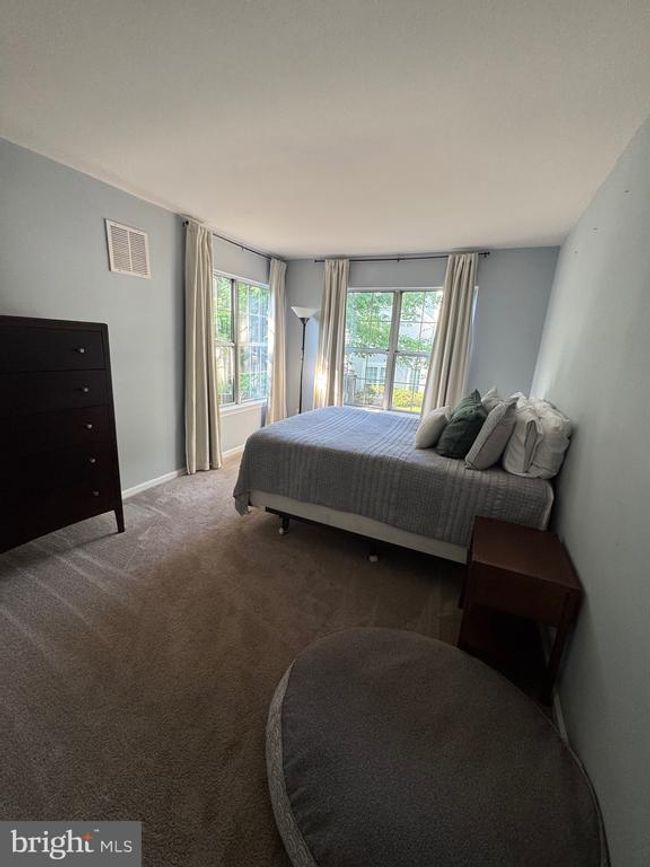 6215 Stonepath Cir, Townhouse with 2 bedrooms, 2 bathrooms and null parking in CENTREVILLE VA | Image 14