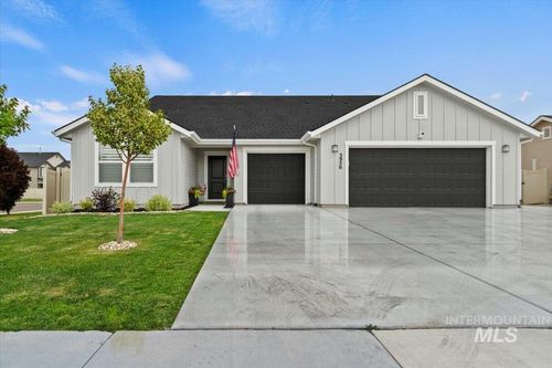 3956 E Eagle Ridge Dr, Nampa, ID, 83686-3903 | Card Image