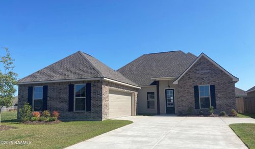 105 Grimmon Rd, Youngsville, LA, 70592-7012 | Card Image