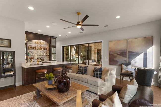 8170 Blue Oak, House other with 4 bedrooms, 5 bathrooms and null parking in Garden Ridge TX | Image 108
