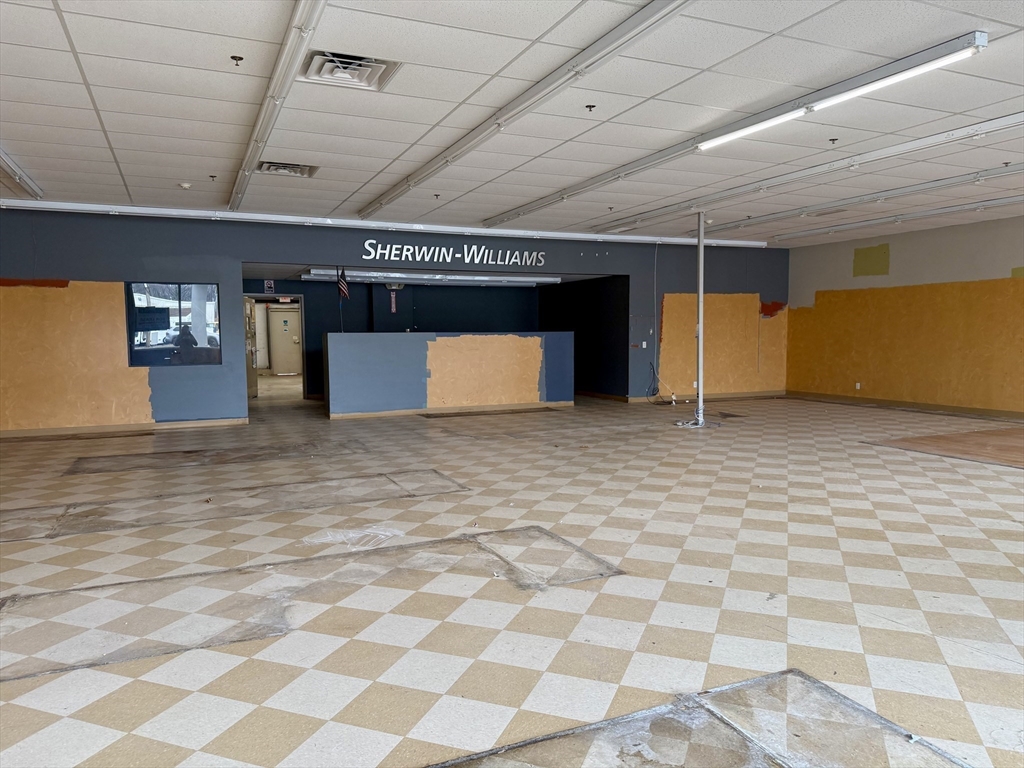 Commercial Lease in Salisbury 2