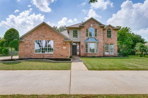 331 Lakeside Dr, Shady Shores, TX, 76208-5744 | Card Image