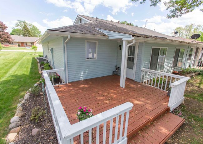 607 Pine Run, Condo with 2 bedrooms, 1 bathrooms and null parking in Angola IN | Image 11