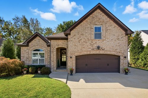 112 Grayson Ln, White House, TN, 37188-3001 | Card Image