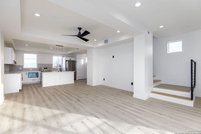 102 - 310 S Mesquite St, Townhouse with 3 bedrooms, 4 bathrooms and null parking in San Antonio TX | Image 15