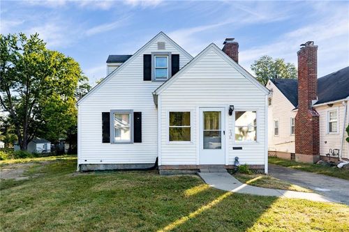 346 Bungalow Rd, Dayton, OH, 45417-1304 | Card Image