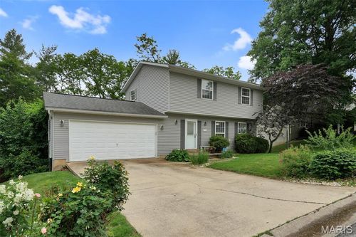4723 Brecht Ln, Godfrey, IL, 62035-1303 | Card Image