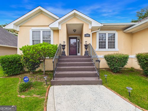 200 Autumn Trace Ct, Macon, GA, 31210-8025 | Card Image
