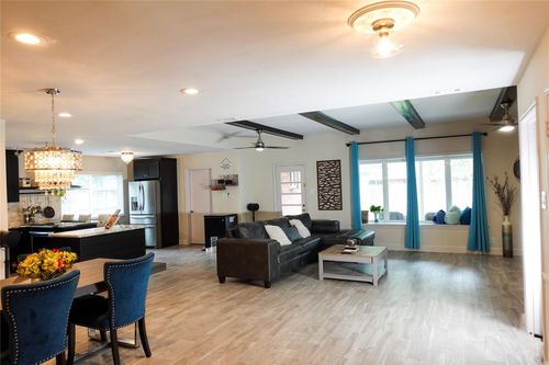 5218 Imogene St, Houston, TX, 77096-2516 | Card Image