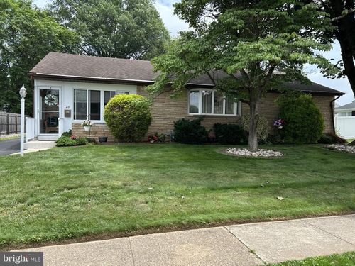 20 Coral Dr, Hamilton, NJ, 08619-1549 | Card Image