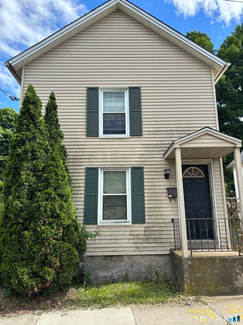 213 Park St, Bristol, CT, 06010-6029 | Card Image