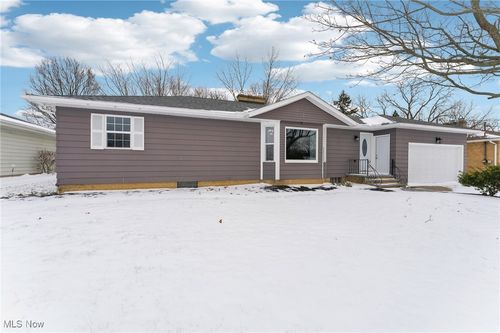 2601 Sherwood Dr, Lorain, OH, 44053-1437 | Card Image