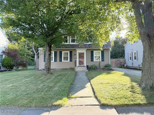 313 Kansas Ave, Lorain, OH, 44052-2244 | Card Image