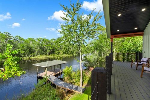 8536 Kingsley Pl, Navarre, FL, 32566-3123 | Card Image