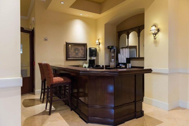 APT-512 - 616 Clearwater Park Rd, Condo with 2 bedrooms, 2 bathrooms and null parking in West Palm Beach FL | Image 30