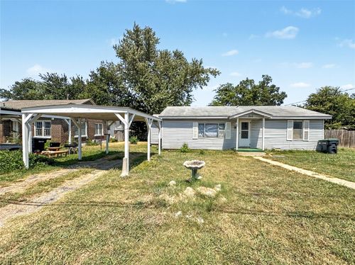 848 W Keetoowah St, Tahlequah, OK, 74464-3428 | Card Image