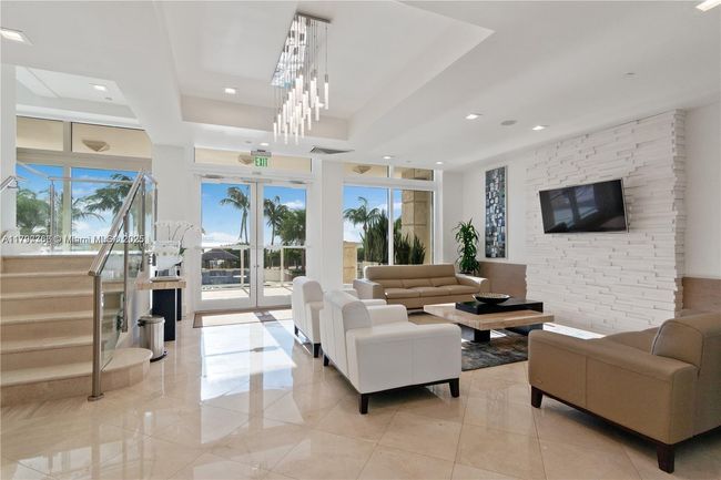 APT-1008 - 4779 Collins Ave, Condo with 3 bedrooms, 2 bathrooms and null parking in Miami Beach FL | Image 22