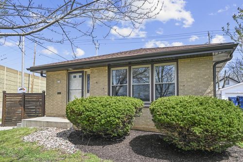 434 S 76th Street, Milwaukee, WI, 53214 | Card Image